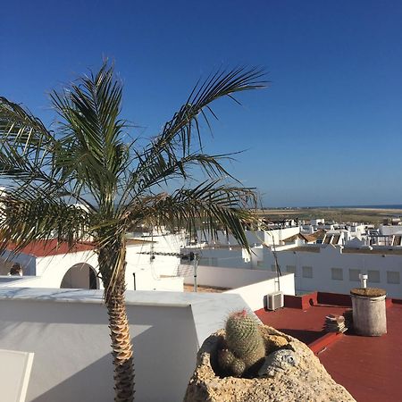 Stadthaus Petronella Meerblick Und Dachterrasse Conil De La Frontera Exterior foto