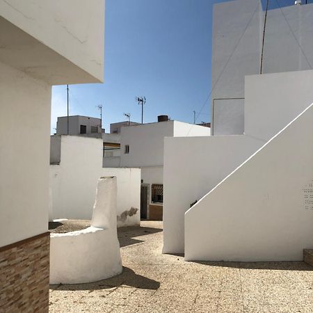 Stadthaus Petronella Meerblick Und Dachterrasse Conil De La Frontera Exterior foto