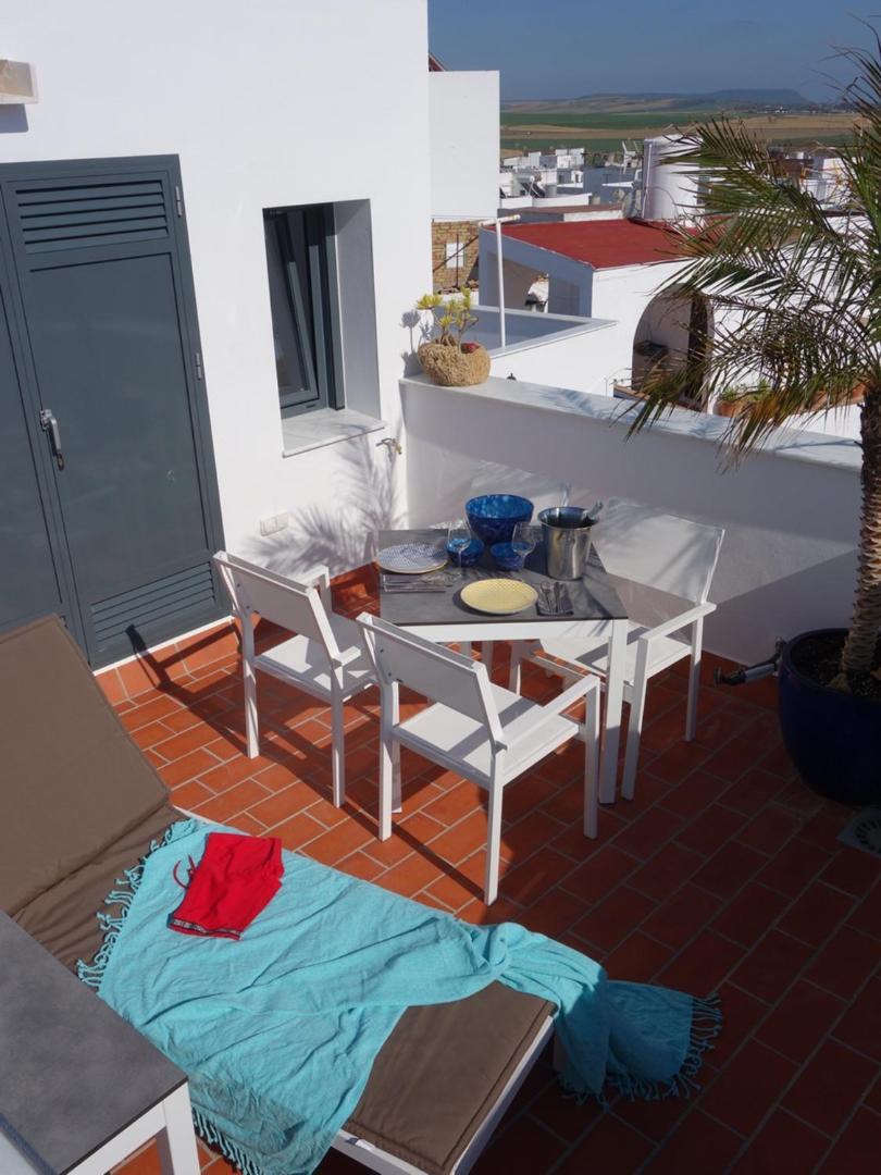 Stadthaus Petronella Meerblick Und Dachterrasse Conil De La Frontera Exterior foto