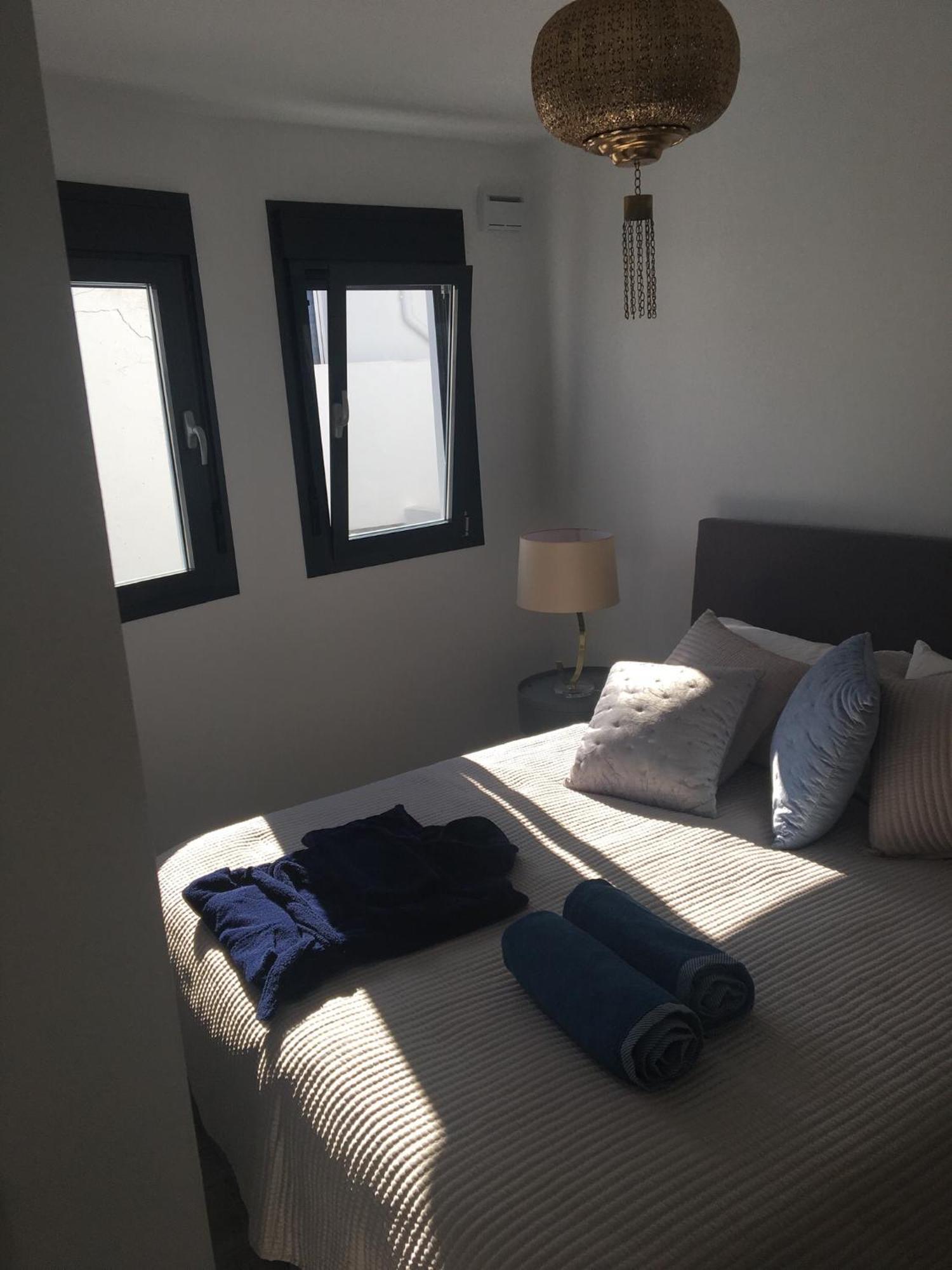Stadthaus Petronella Meerblick Und Dachterrasse Conil De La Frontera Exterior foto