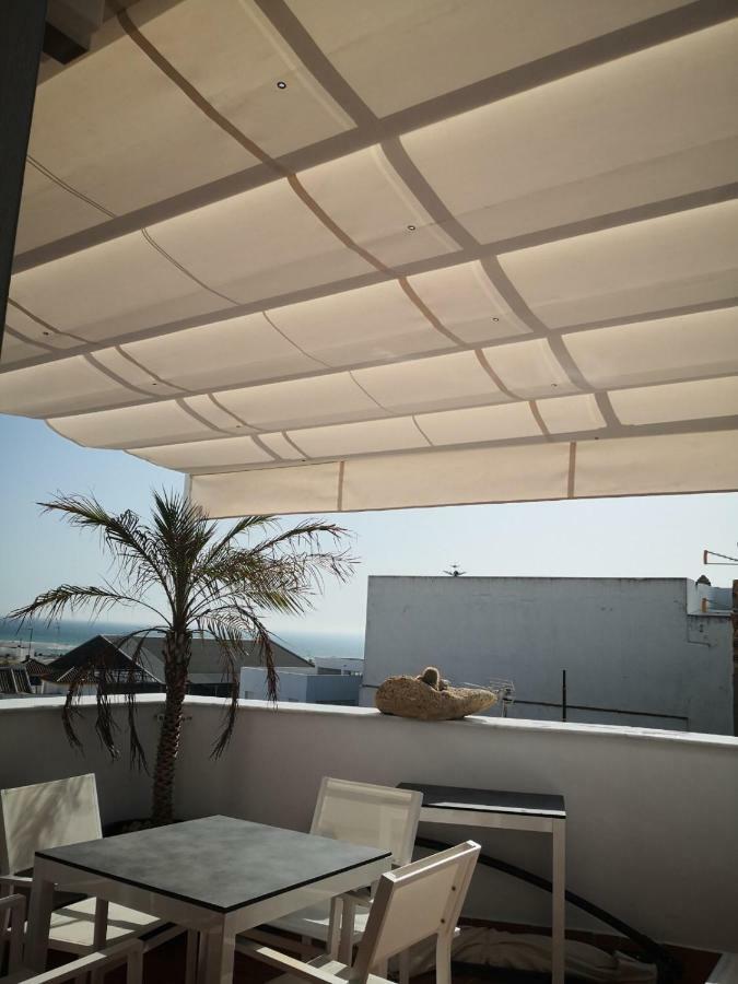 Stadthaus Petronella Meerblick Und Dachterrasse Conil De La Frontera Exterior foto